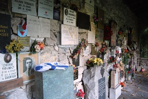 Tablice Pamięci na cmentarzu Ebensee