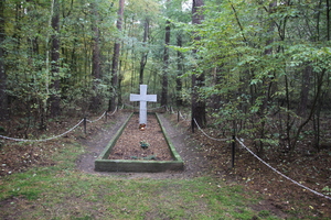 8. akcja „Zapal znicz pamięci”. Upamiętnienie „Siedmiu grobów” w Lasach Zakrzewskich, 23 października 2016
