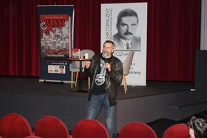 Spotkanie z Dariuszem Walusiakiem w poznańskim kinie Rialto