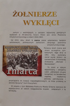 Otwarcie wystawy o Żołnierzach Wyklętych połączone z wykładem Marty Szczesiak-Ślusarek o antykomunistycznym podziemiu zbrojnym 1944–56 w gnieźnieńskiej Bibliotece Publicznej
