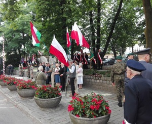 Uroczystości przy Pomniku Poległych w Powstaniu Poznańskim na ul. Kochanowskiego