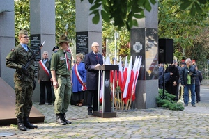 Uroczystości pod Pomnikiem Polskiego Państwa Podziemnego i Armii Krajowej