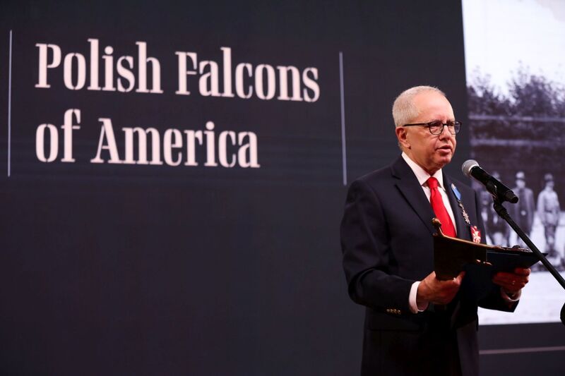 Uroczyste wręczenie nagród „Kustosz Pamięci Narodowej” – Kongres Pamięci Narodowej, PGE Narodowy, 15 kwietnia 2023. Fot. Mikołaj Bujak (IPN)