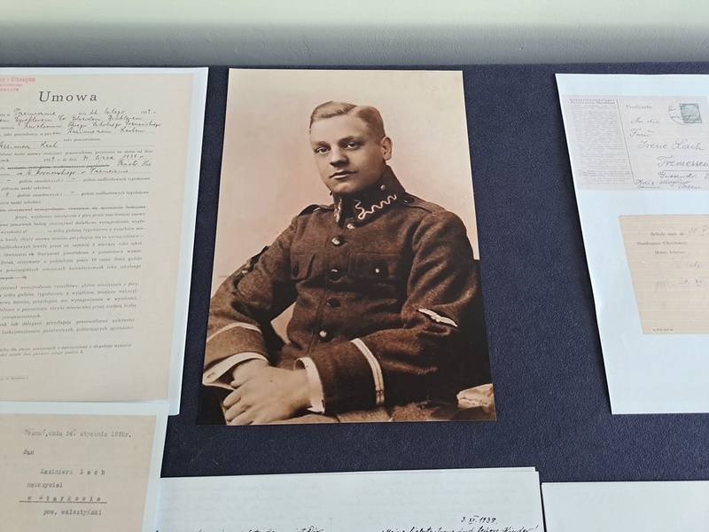 Kazimierz Lach w mundurze wojskowym. Fot. Archiwum SP 1 w Trzemesznie, archiwum rodzinne