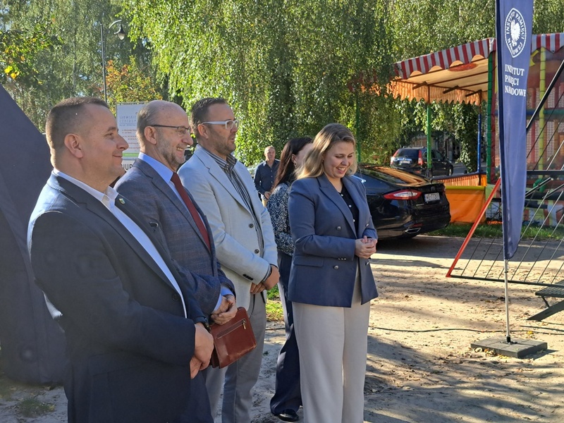 Mobilny Przystanek Historia Przyszłości w Sławie. Fot. Marta Sankiewicz (IPN)