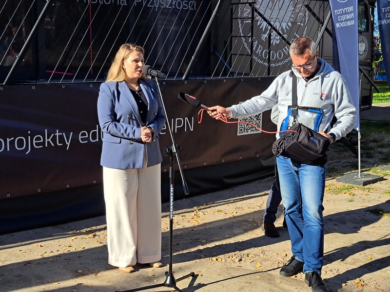 Mobilny Przystanek Historia Przyszłości w Sławie. Fot. Marta Sankiewicz (IPN)