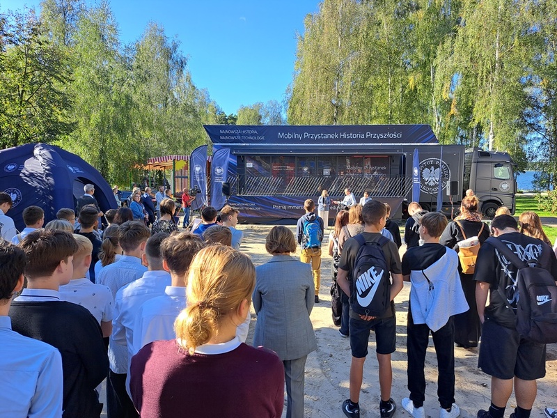 Mobilny Przystanek Historia Przyszłości w Sławie. Fot. Marta Sankiewicz (IPN)