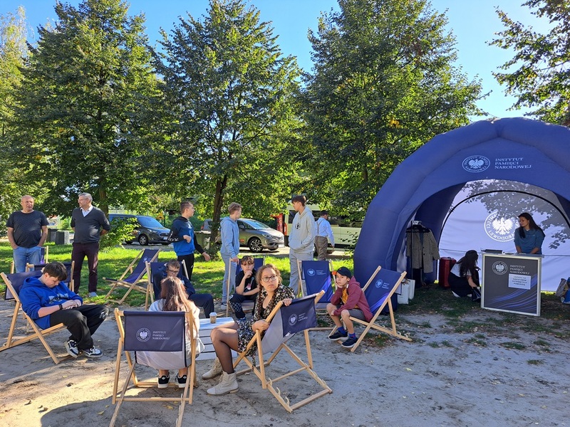 Mobilny Przystanek Historia Przyszłości w Sławie. Fot. Marta Sankiewicz (IPN)