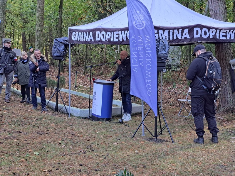 VI Marsz Pamięci w lasach Palędzia i Dąbrówki. Fot. Marta Szczesiak-Ślusarek