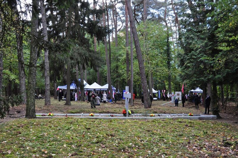 VI Marsz Pamięci w lasach Palędzia i Dąbrówki. Fot. Tomasz Cieślak