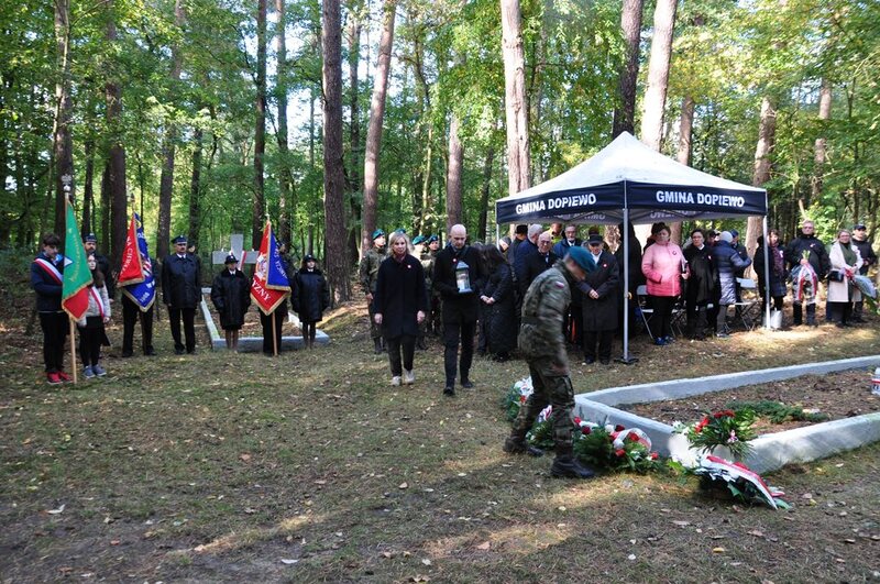 VI Marsz Pamięci w lasach Palędzia i Dąbrówki. Fot. Tomasz Cieślak