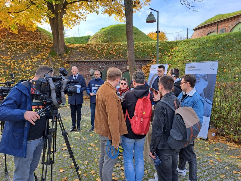 Konferencja prasowa na temat projektu IPN „Straty osobowe i ofiary represji pod okupacją niemiecką w latach 1939–1945” – Poznań, 31 października 2024. Fot. Marta Sankiewicz (IPN)