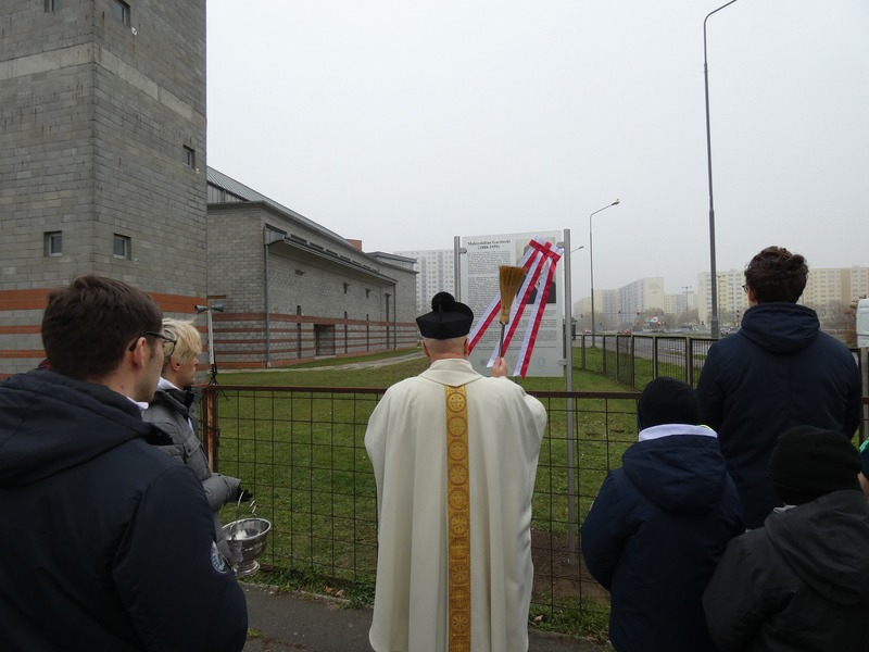 Odsłonięcie tablicy informacyjnej upamiętniającej działacza niepodległościowego inż. Maksymiliana Garsteckiego