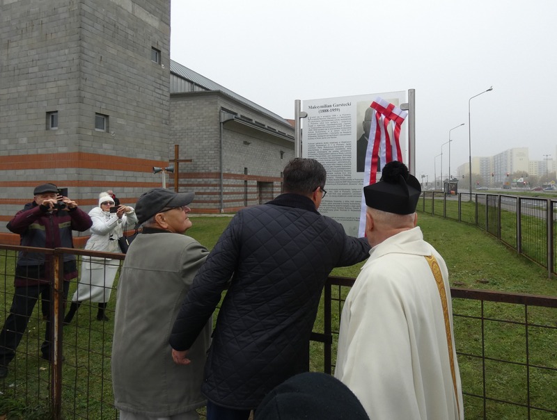 Odsłonięcie tablicy informacyjnej upamiętniającej działacza niepodległościowego inż. Maksymiliana Garsteckiego