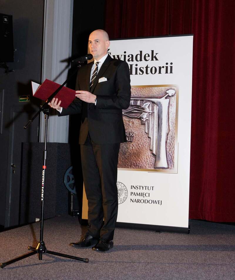 Uroczystość prowadził dr hab. Rafał Reczek Dyrektor Oddziału IPN w Poznaniu