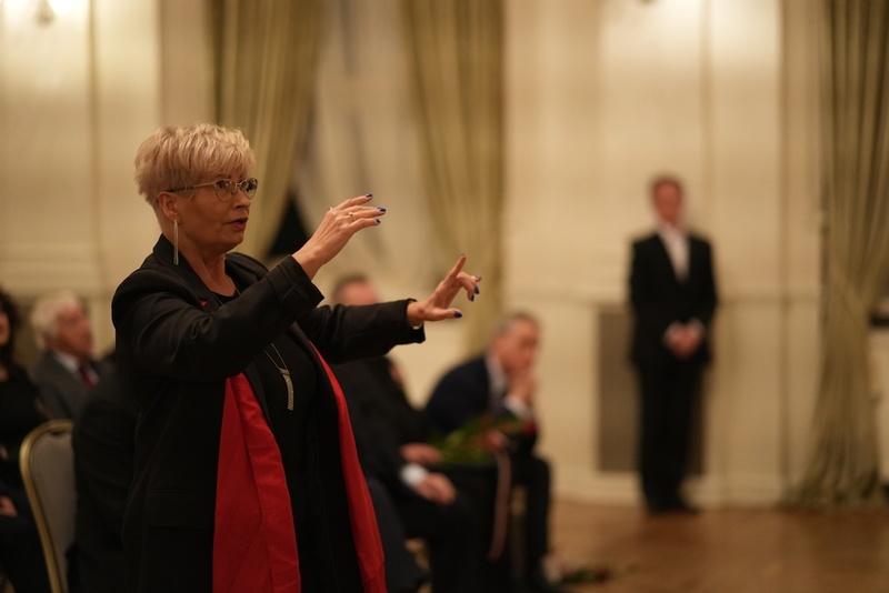 Występ Chóru Dziewczęcego Skowronki pod dyrekcją Alicji Szelugi. Fot. Bartosz Kochański IPN