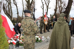 Uroczystość przy grobie Gen. Józefa Dowbora Muśnickiego w Lusowie