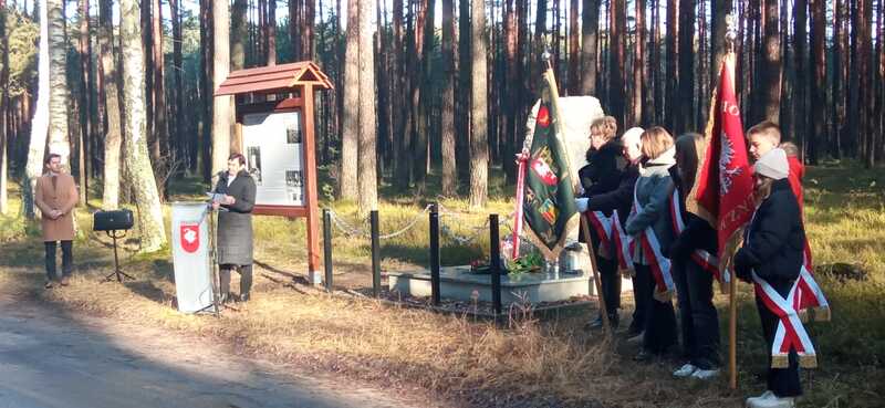 Przemówienie sołtys Bożeny Kwaśnioch. Fot. Damian Gaweł