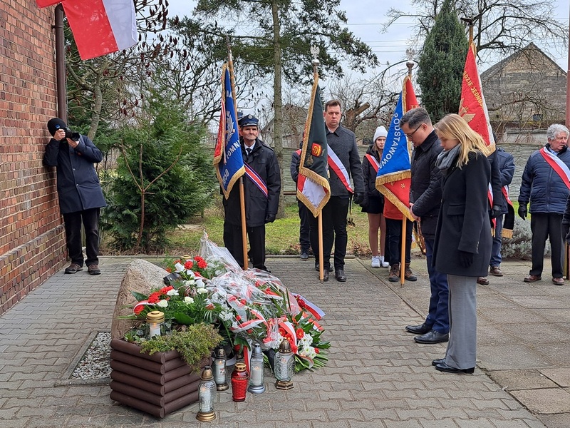 Uroczystość odsłonięcia tablicy poświęconej Powstańcom Wielkopolskim – Łomnica, 10 lutego 2025