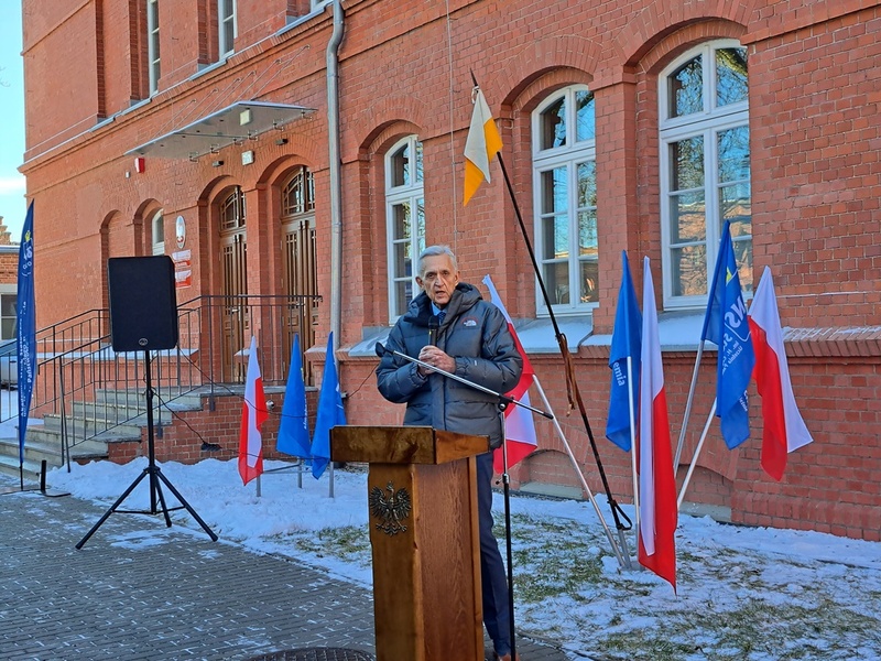 Odsłonięcie tablicy upamiętniającej 17 Pułk Ułanów Wielkopolskich – Gniezno, 14 lutego 2025. Fot. Marta Sankiewicz IPN