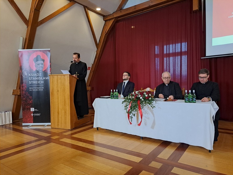 Sympozjum „Ks. Stanisław Streich – duszpasterz i męczennik”. Fot. Marta Sankiewicz (IPN)