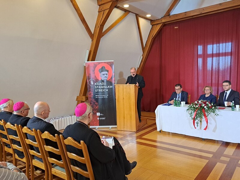 Sympozjum „Ks. Stanisław Streich – duszpasterz i męczennik”. Fot. Marta Sankiewicz (IPN)