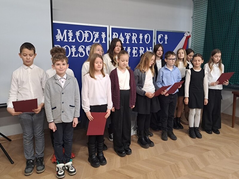 Uroczystość odsłonięcia tablicy upamiętniającej członków Tajnej Organizacji Wyzwoleńczej – Wytomyśl, 28 lutego 2025