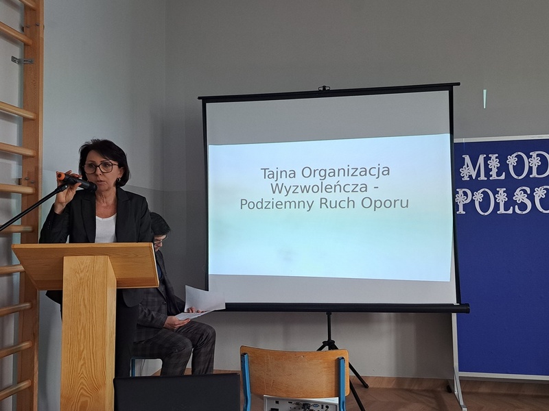 Uroczystość odsłonięcia tablicy upamiętniającej członków Tajnej Organizacji Wyzwoleńczej – Wytomyśl, 28 lutego 2025