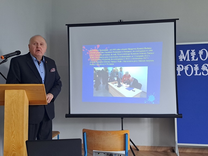 Uroczystość odsłonięcia tablicy upamiętniającej członków Tajnej Organizacji Wyzwoleńczej – Wytomyśl, 28 lutego 2025