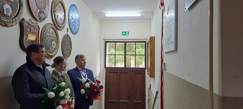 Odsłonięcie tablicy upamiętniającej organizację „Promień Wolności” 1956–1957 – Rogoziniec, 3 marca 2025