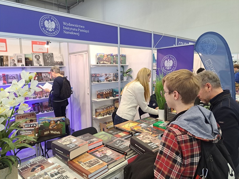 Wydawnictwo IPN na Poznańskich Targach Książki. Fot. Marta Sankiewicz (IPN)