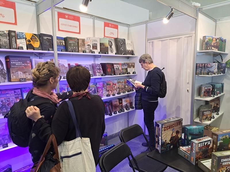 Wydawnictwo IPN na Poznańskich Targach Książki. Fot. Marta Sankiewicz (IPN)