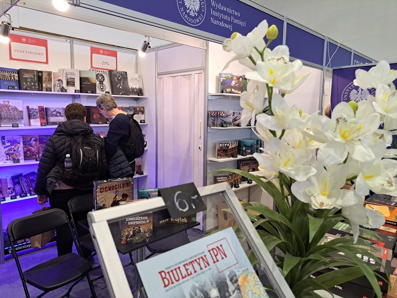 Wydawnictwo IPN na Poznańskich Targach Książki. Fot. Marta Sankiewicz (IPN)