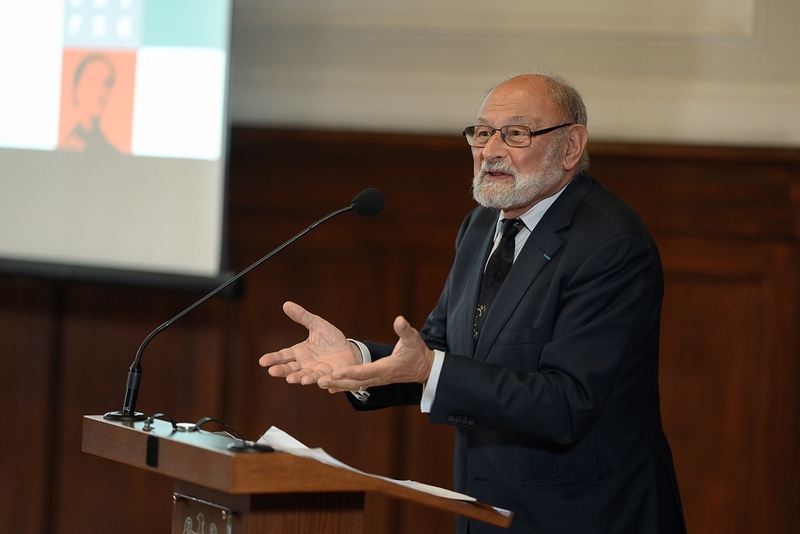 Prof. Tomasz Schramm