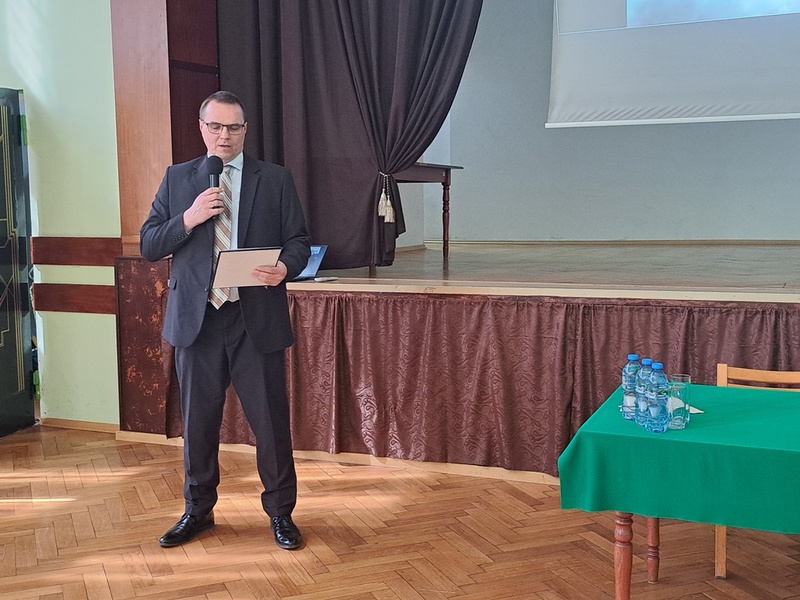 Uroczystość odsłonięcia tablicy upamiętniającej kpt. mar. Adama Dedio – Poznań, 14 kwietnia 2025