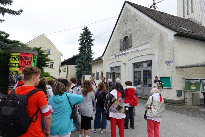 Wizyta w lokalnym muzeum w St. Georgen an der Gusen. Fot. Tomasz Cieślak (IPN)