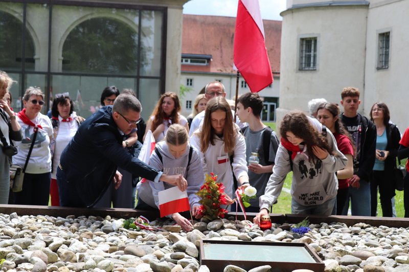 Upamiętnienie ofiar Zamku Hartheim. Fot. Tomasz Cieślak (IPN)