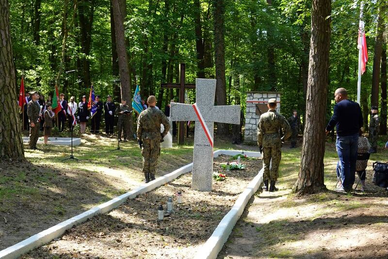 Uroczystości patriotyczne przy Kwaterze Siedmiu Grobów