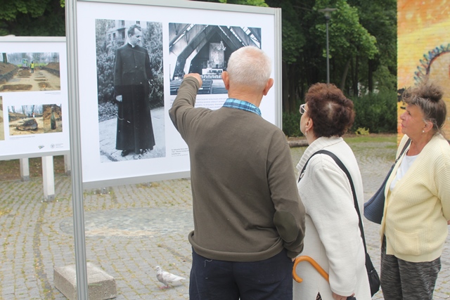 Otwarcie wystawy „Obóz NKWD w Poznaniu”