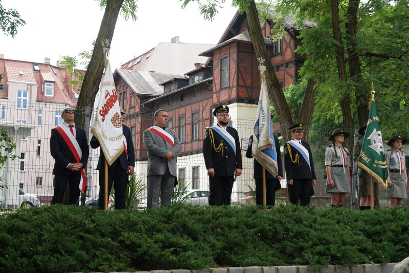 Uroczystość przy Pomniku Poległych w Powstaniu Poznańskim 28-30 Czerwca 1956 r. Fot. Wielkopolskie Muzeum Niepodległości