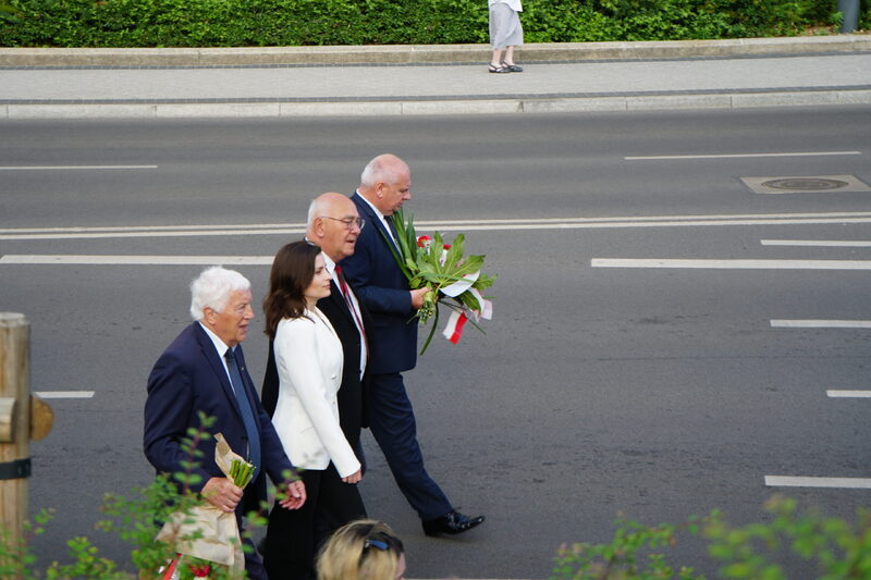Uroczystość główna przy pomniku Poznańskiego Czerwca 1956. Fot. Wielkopolskie Muzeum Niepodległości