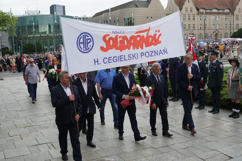 Uroczystość główna przy pomniku Poznańskiego Czerwca 1956. Fot. Wielkopolskie Muzeum Niepodległości