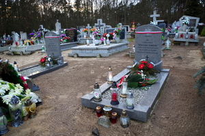 Groby wojenne poległych J. Turtonia i W. Lorenca na cmentarzu potulickim