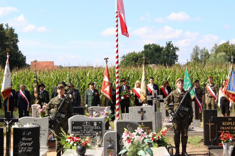 Upamiętnienie ppor. Piotra Konieczki. Fot. Marta Sankiewicz IPN