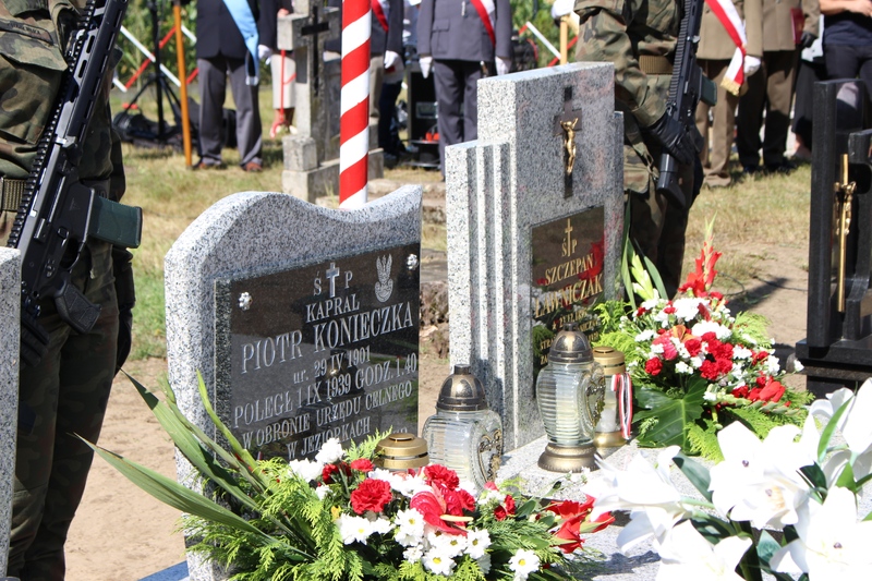 Upamiętnienie ppor. Piotra Konieczki. Fot. Marta Sankiewicz IPN