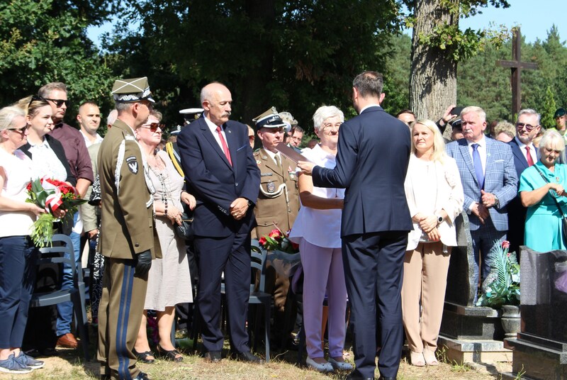 Upamiętnienie ppor. Piotra Konieczki. Fot. Marta Sankiewicz IPN