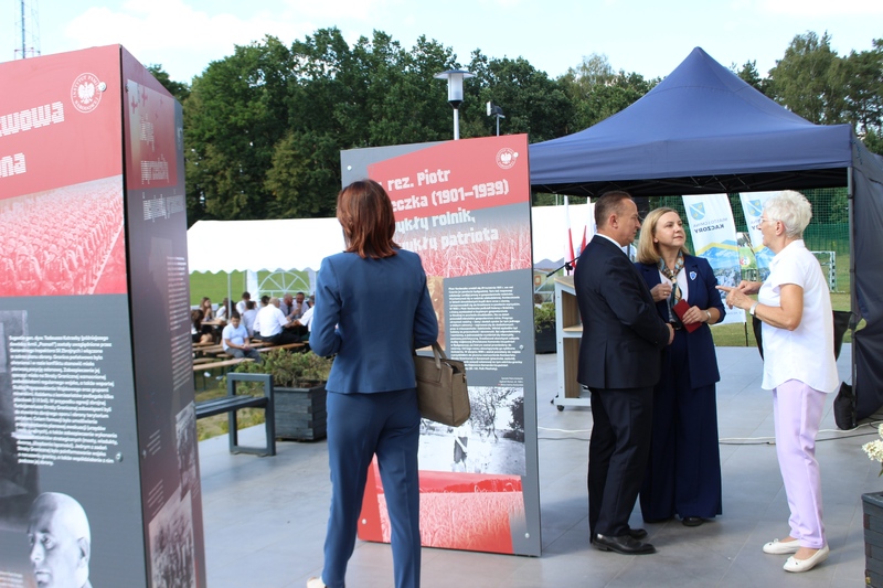 Upamiętnienie ppor. Piotra Konieczki. Fot. Marta Sankiewicz IPN