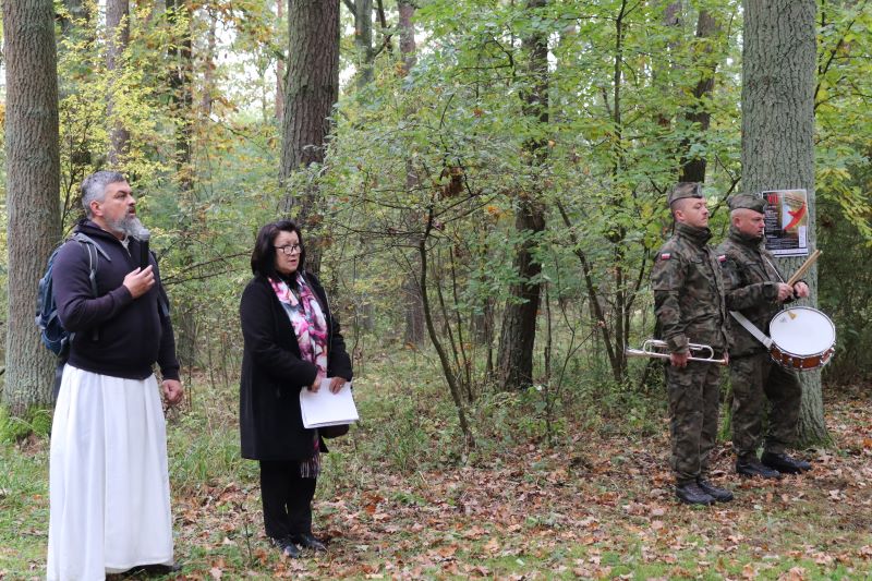 VII Marsz Pamięci w Lasach Palędzko-Zakrzewskich. Fot. Dawid Buczkowski (IPN)