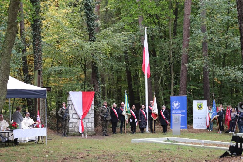 VII Marsz Pamięci w Lasach Palędzko-Zakrzewskich. Fot. Dawid Buczkowski (IPN)