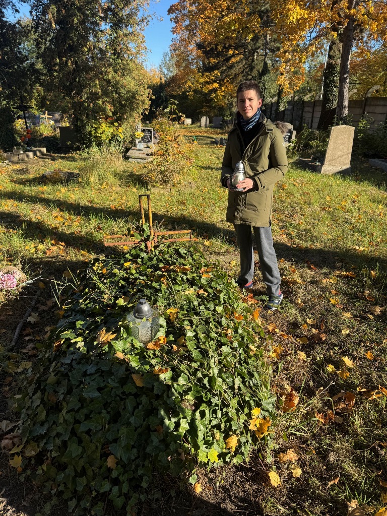 Cmentarz parafialny przy ul. Bluszczowej, fot. Stanisław Molicki, SP3 Luboń